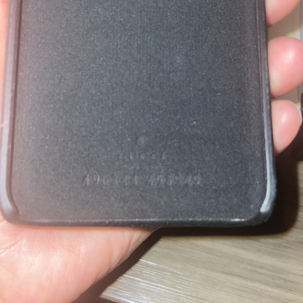 NIB AUTHENTIC GUCCI PHONE CASE​​​​​​ - Picture 7 of 8